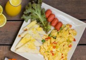 Omelete with Sausage and Toasted Bread